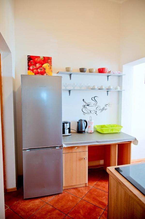 Apartmans Dina And Hana Radeki Polje 50 Lägenhet Loborika Exteriör bild